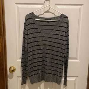 Ladies size xl long sleeve gray heather with black stripe